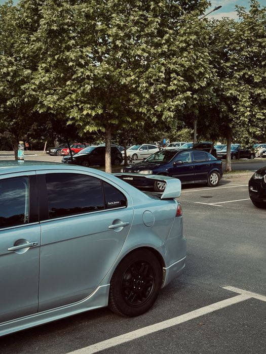 Mitsubishi Lancer