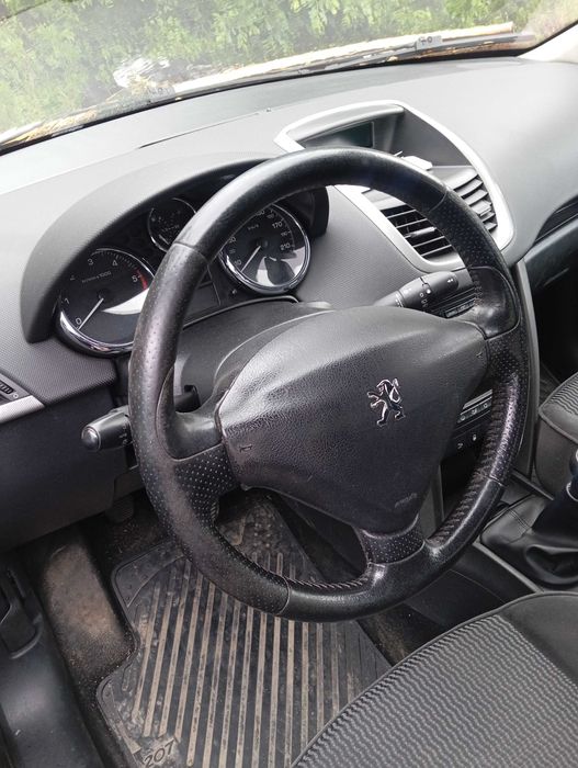 Пежо 207 1.6дизел на части