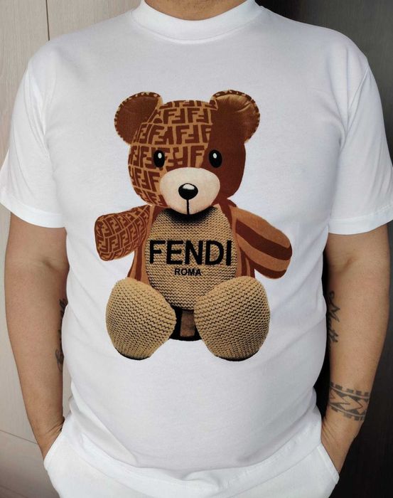 Tricouri Fendi super material
