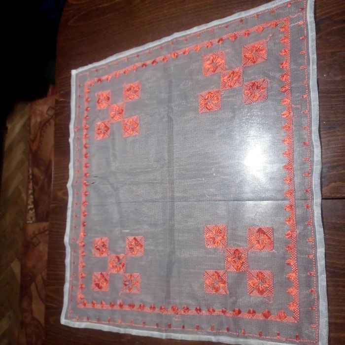 Продавам плетива.