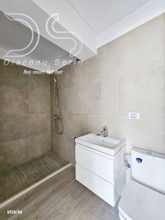 Apartament cu vedere la mare in complex cu piscina privata si sala de