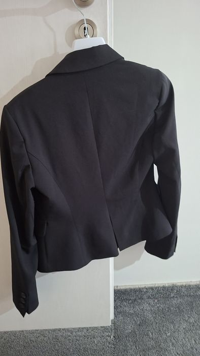 Дамски       сако