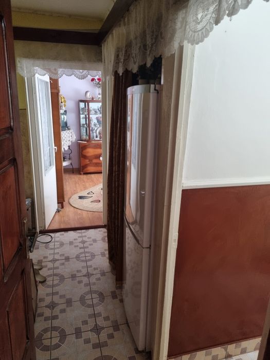 Vând apartament 2 camere nedecomandat 40 mp etaj 2/4 in Dorohoi cartier Plevna aleea Marului