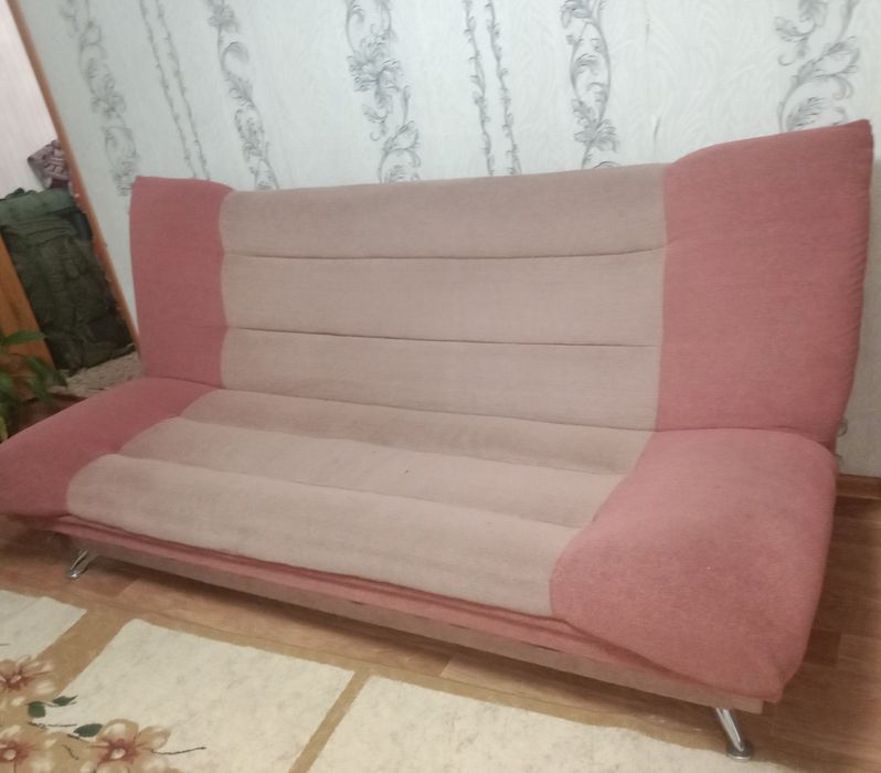 Продам диван тройка