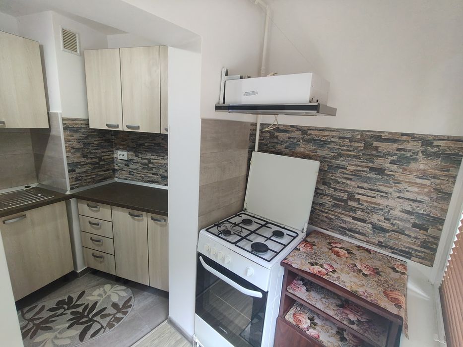 Garsoniera de închiriat