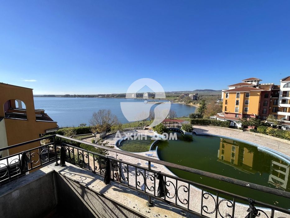 Двустаен апартамент с ПАНОРАМА МОРЕ в к-с Марина Kейп, гр. Ахелой