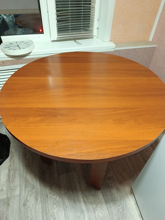 Продам кухонный стол