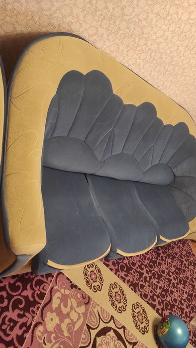 Диван с креслами