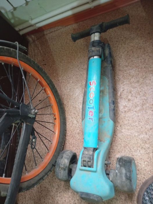 Самокат  ремонтировать надо