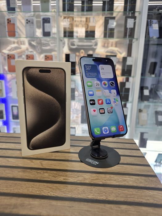 iPhone 15 Pro Max 256GB. 83% Bateria