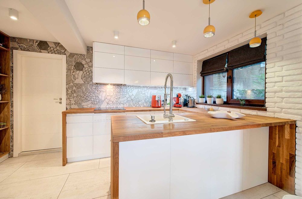 Дава се под наем Къща в Варна, Нептун - 430 кв.м за 510 € - Снимка #9