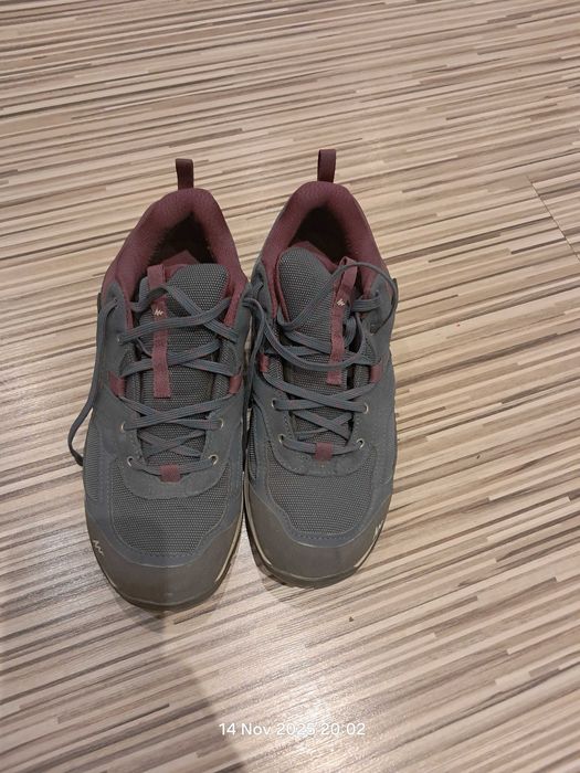 Adidasi Decathlon, mas 38