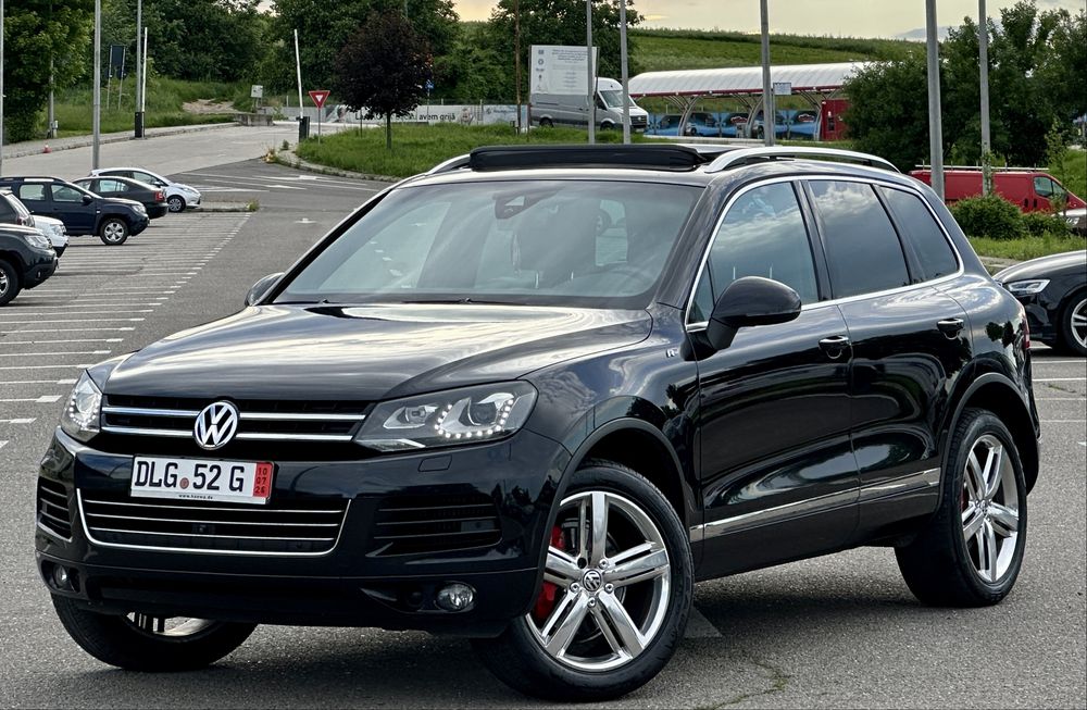 VW Touareg R-Line/2014/Full dotari