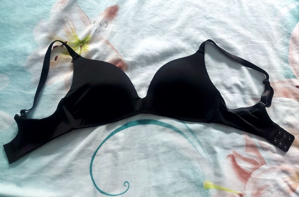 Черен сутиен 32/70 В