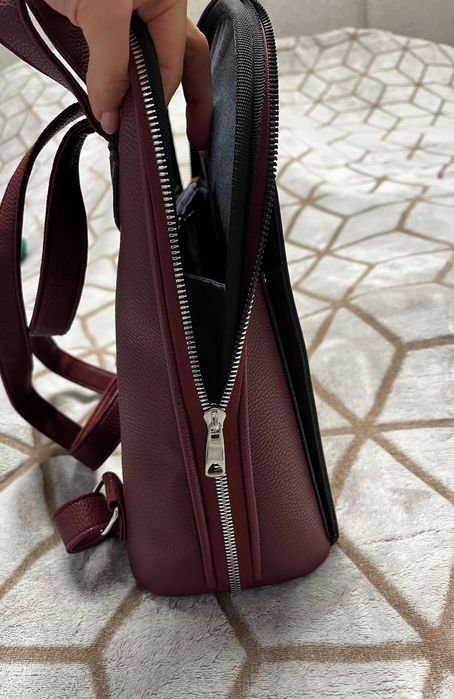 Ръчно рисувана раница DOGO