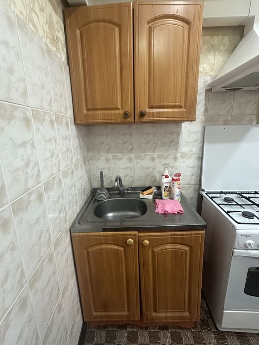 Кухонный гарнитура с вытяжкой