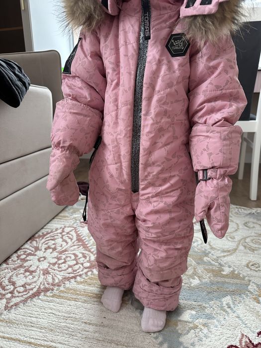 Продам комбинезон для девочки