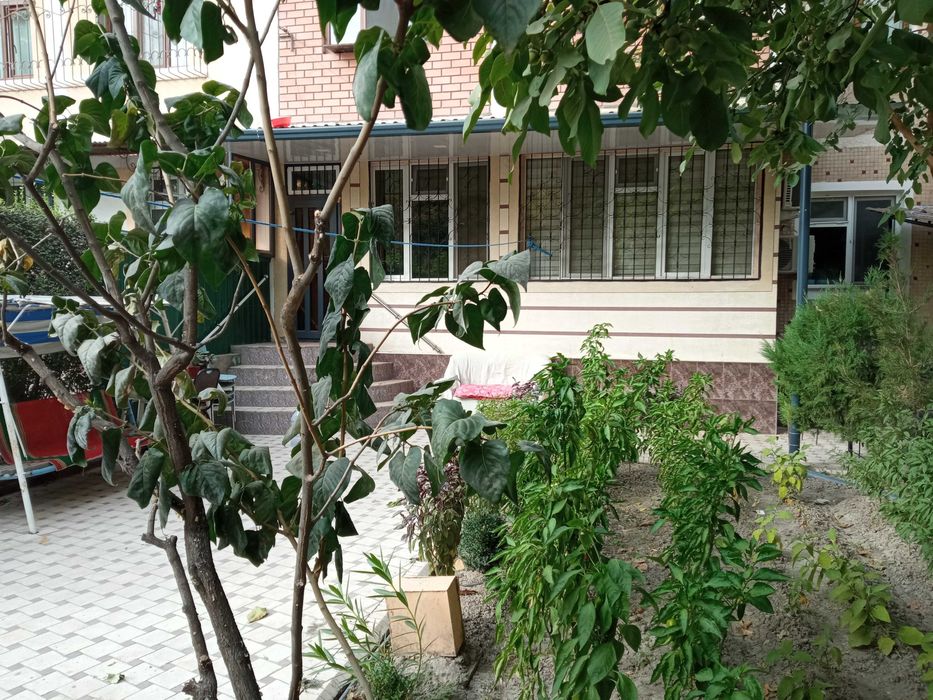 Продаю квартиру 3/1/5 в шаговой доступности метро