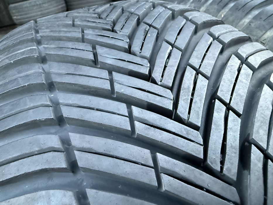 2бр 205/55/16 на 7,5мм с 23дот