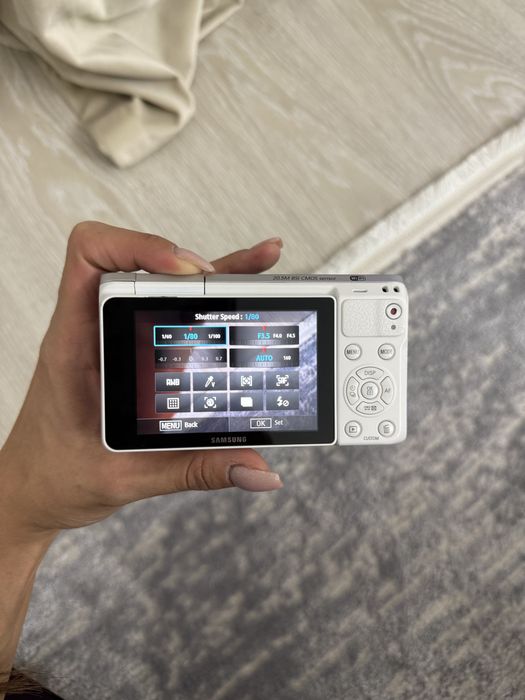 Камера Samsung NX mini