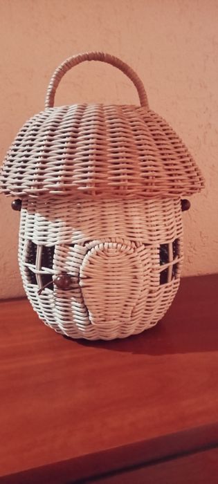 Детские кресла и стульчики