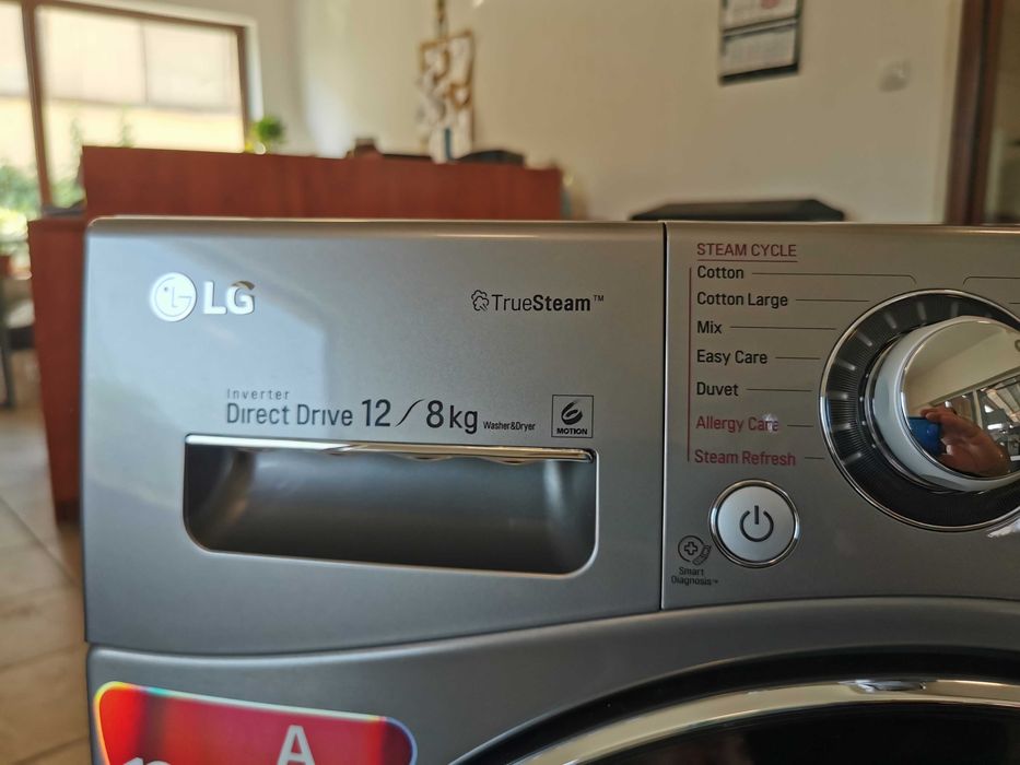Пералната машина със сушилня - модел LG FH695BDH6N. made in Korea