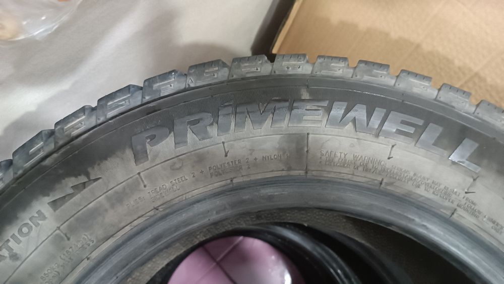 Комплект зимней резины бу 215/65/16