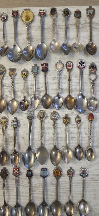 Vand lingurite de colectie deosebite din toata lumea.Vezi 8 poze