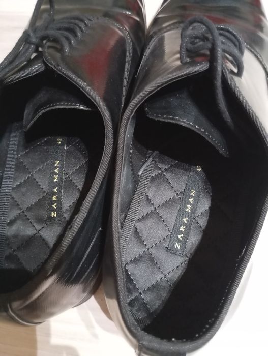 Pantofi lucioși Zara Nr 42