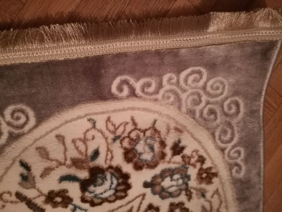 Ковер. Продам. Размер 2 на 3 метра.