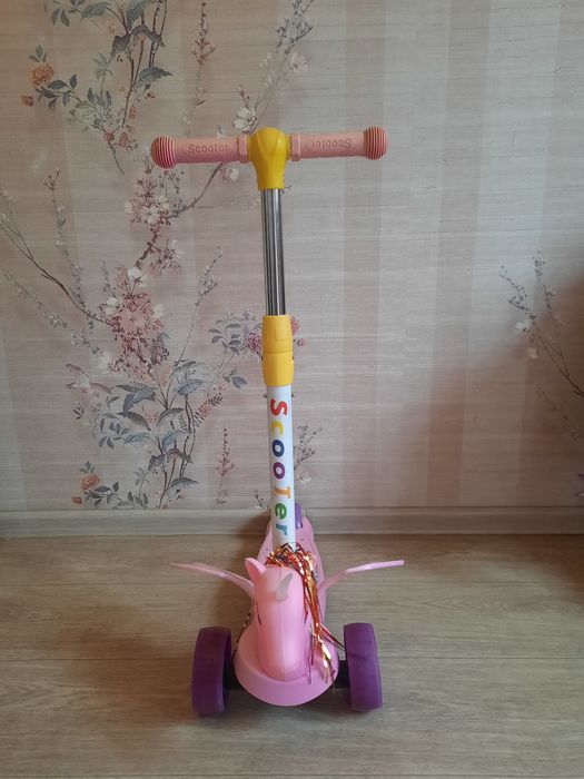 Самокат Единорог музыкальный