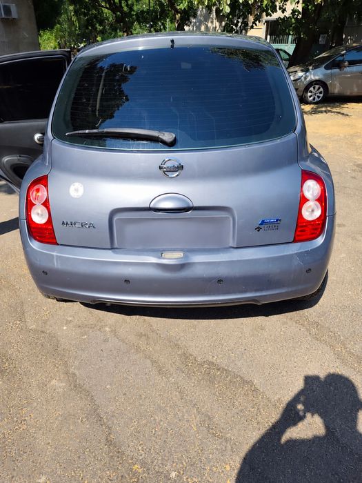 Nissan micra 2010