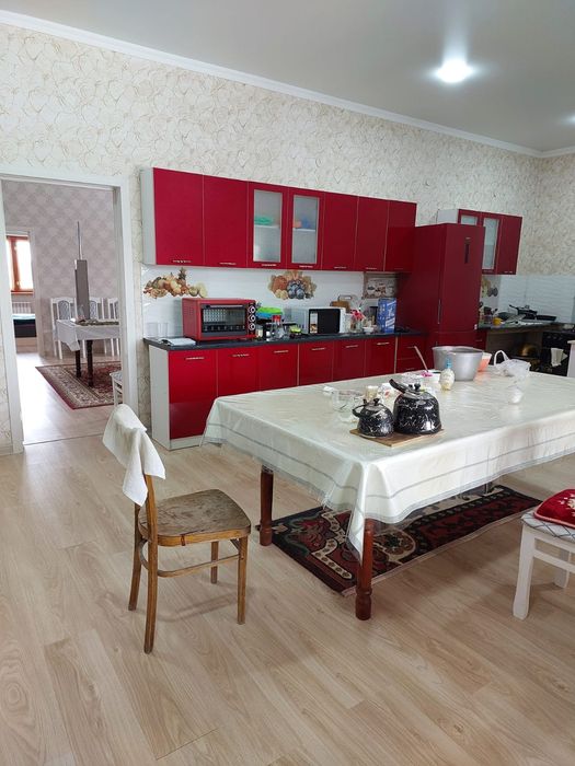 Продам большой дом