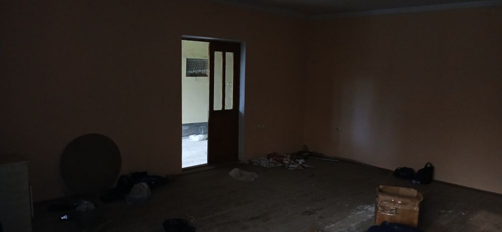 Hovli sotiladi 6 sotok buyuk turon mahalla