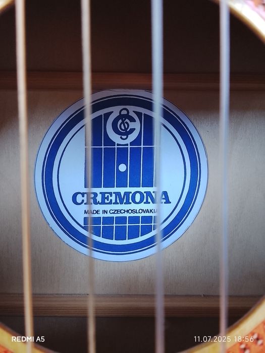 Продам гитару. Гитара сотилади.