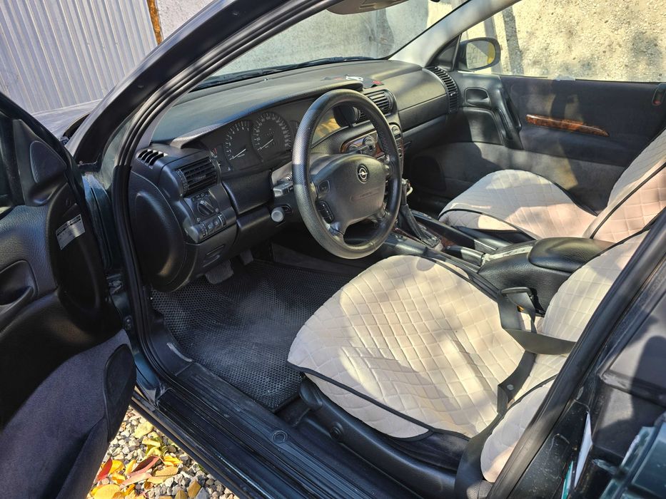 Продам машину opel omega