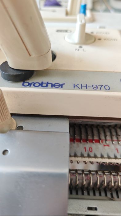 Вязальная машинка brother KH-970