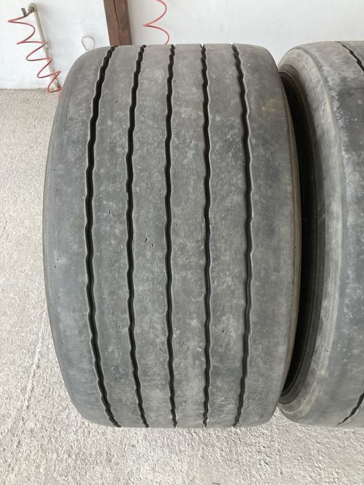 Гуми за камион 435-50-19.5