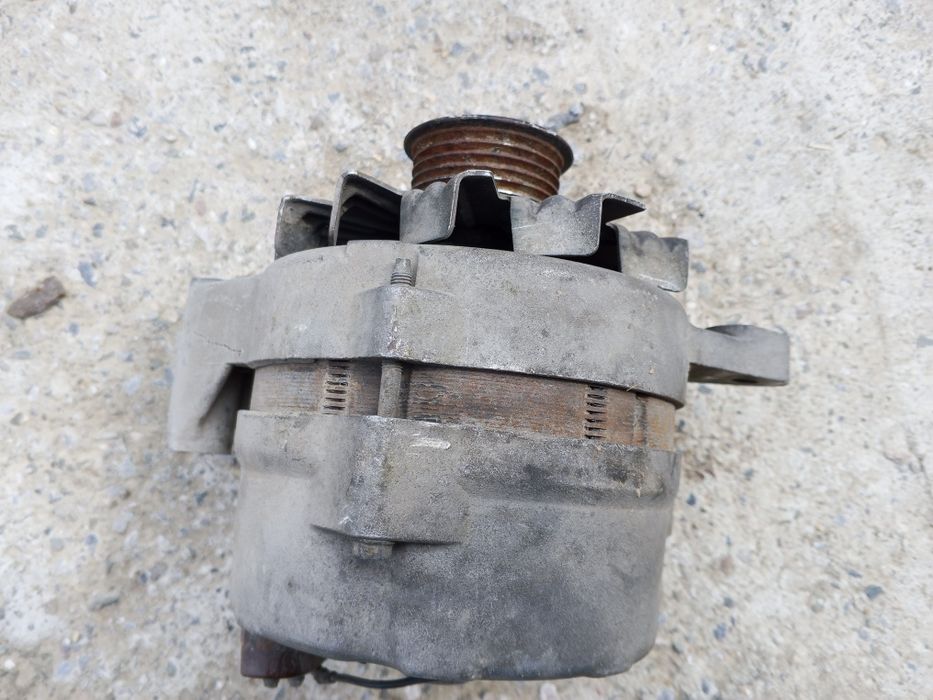 Генератор на опель