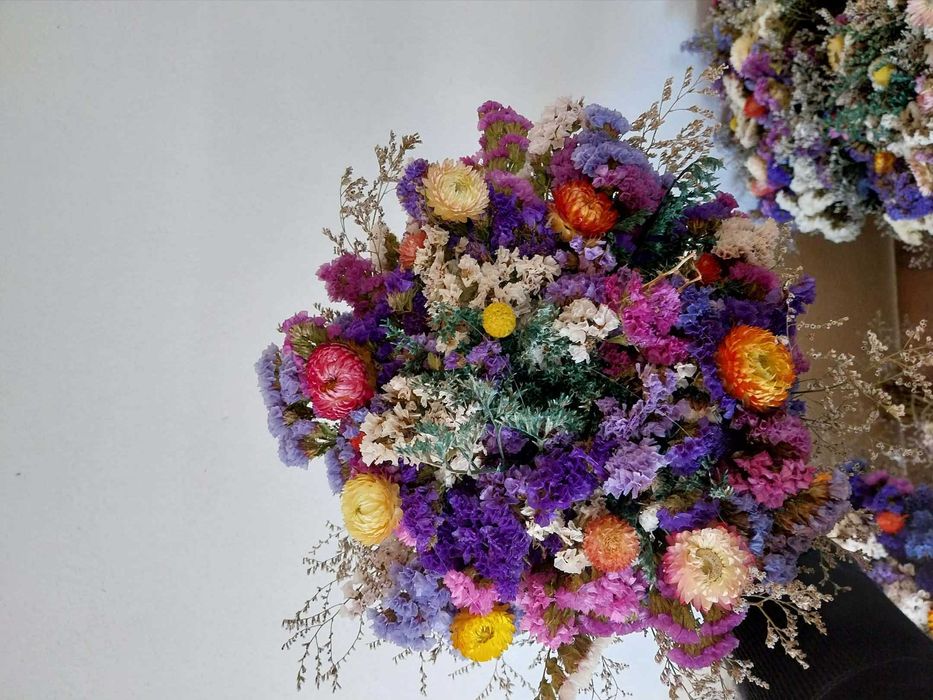 Flori uscate, buchete sau materie prima