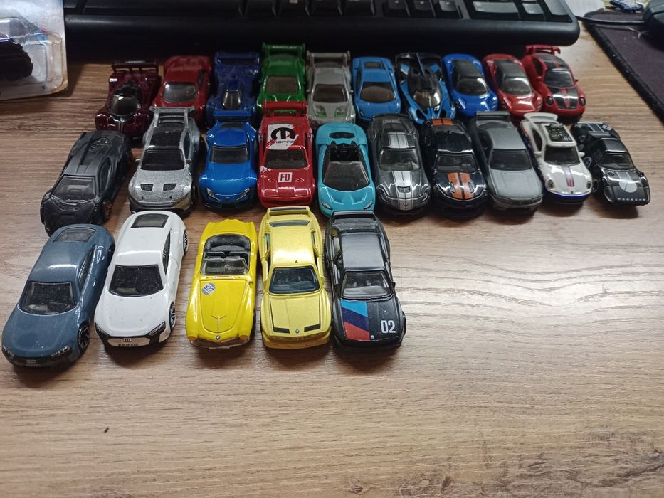 Коллекционные машинки Hot wheels