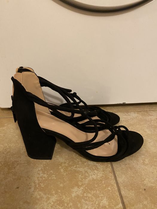 Дамски сандали на ток