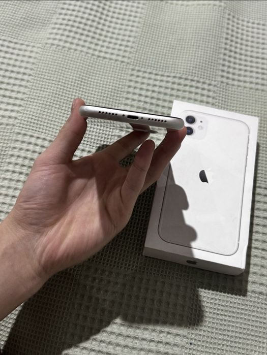 iPhone 11 / 128gb / 77%