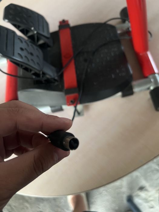Volan Thrustmaster Ferrari 458 Spider + Pedale + Suport