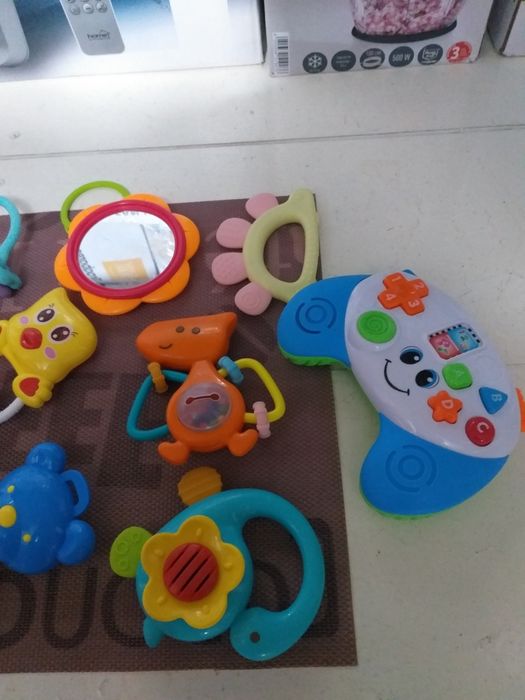 Lot Zdranganitoare si Jucari  Muzicale