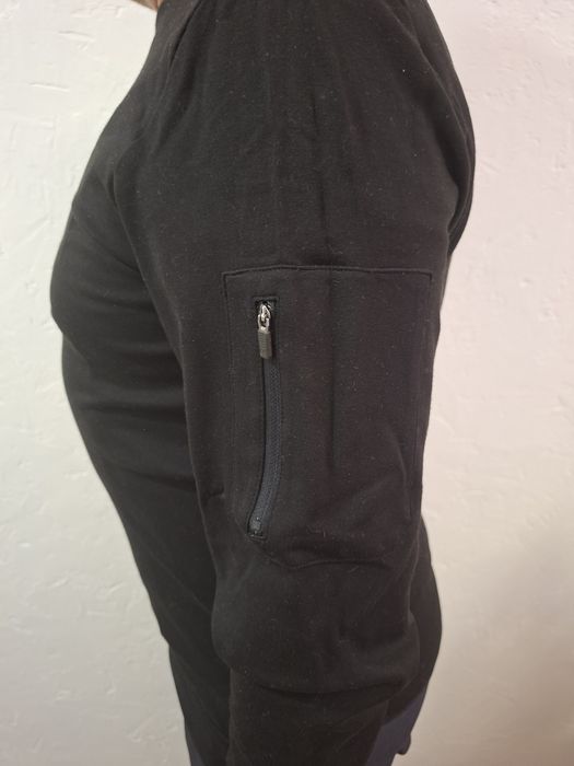 Кофта мужская CALVIN KLEIN б.у.