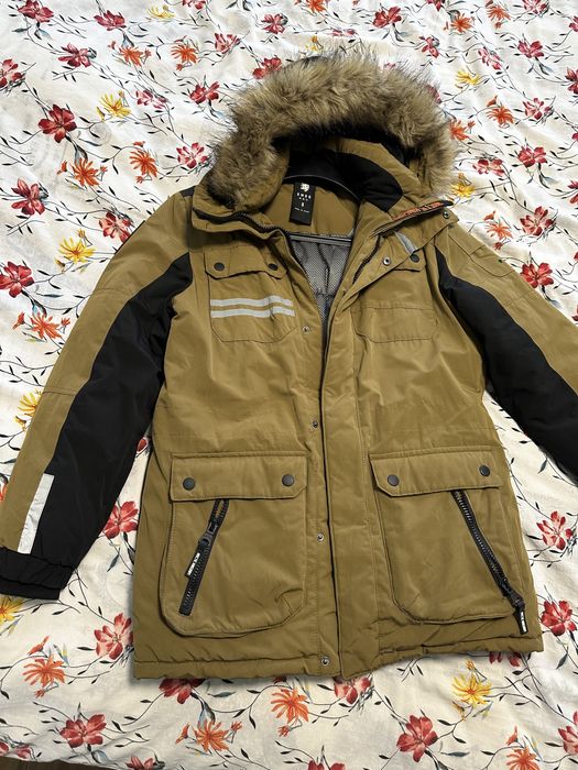 Мъжко зимно яке с качулка