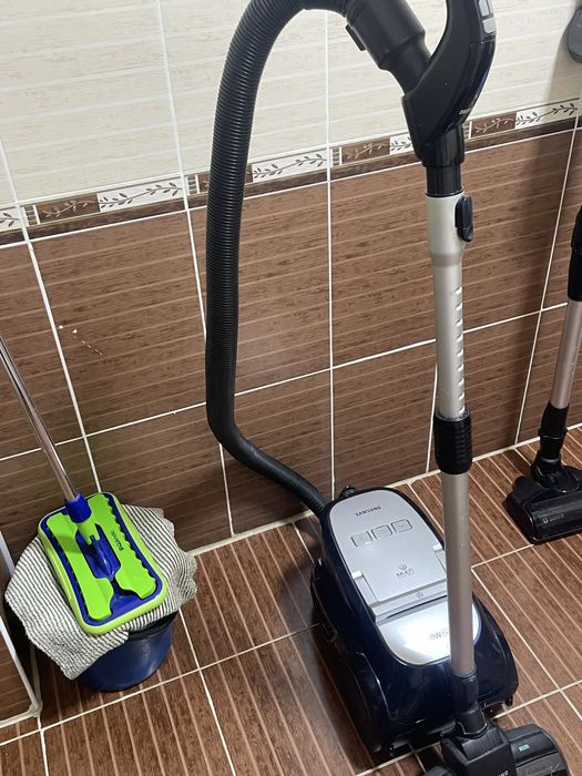Пылесос самсунг .