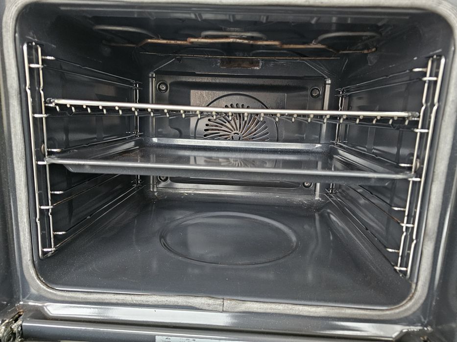 Фурна за вграждане с пиролиза Electrolux IEL9300-RFx