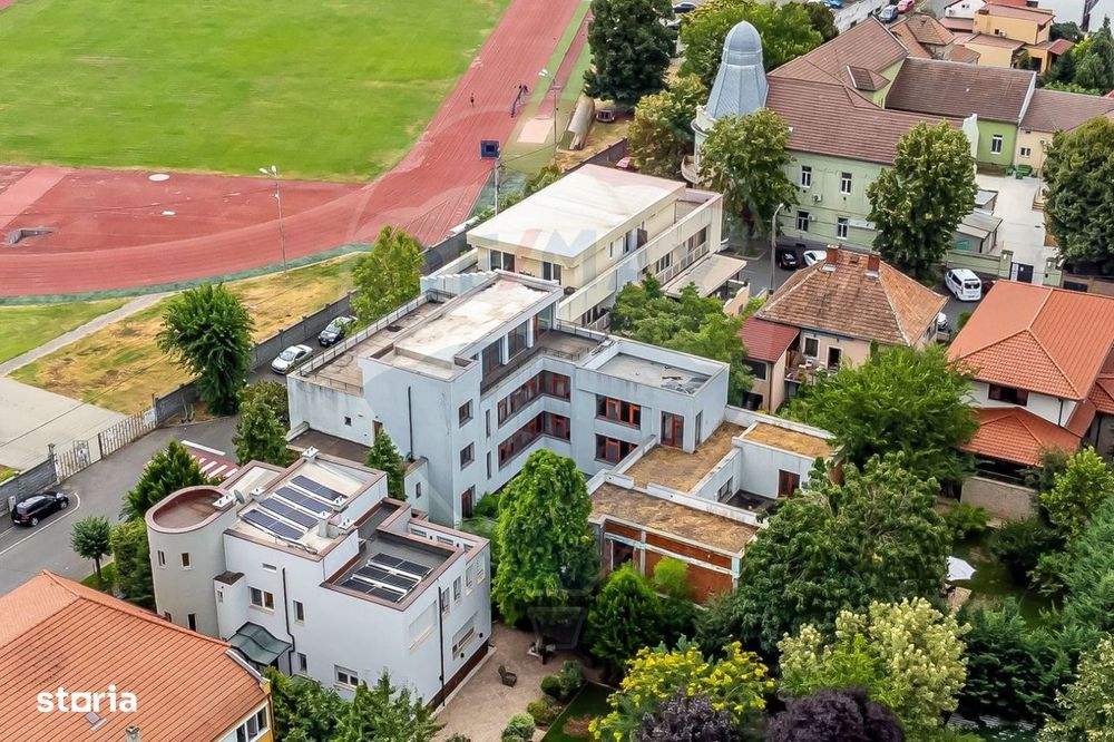 Proprietate speciala 1022 mp utili de vanzare pe Malul Muresului Arad